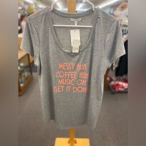 maurices Ladies Lf Gray Tee - Messy Bun - NEW